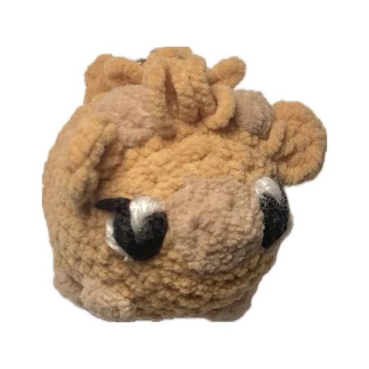 Highland cow crochet keyring